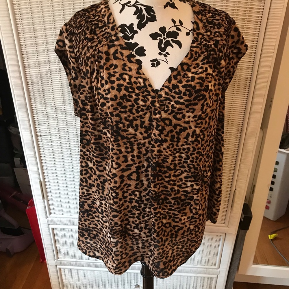 DR2 By DANIEL RAINN LEOPARD PRINT TOP SIZE 1X